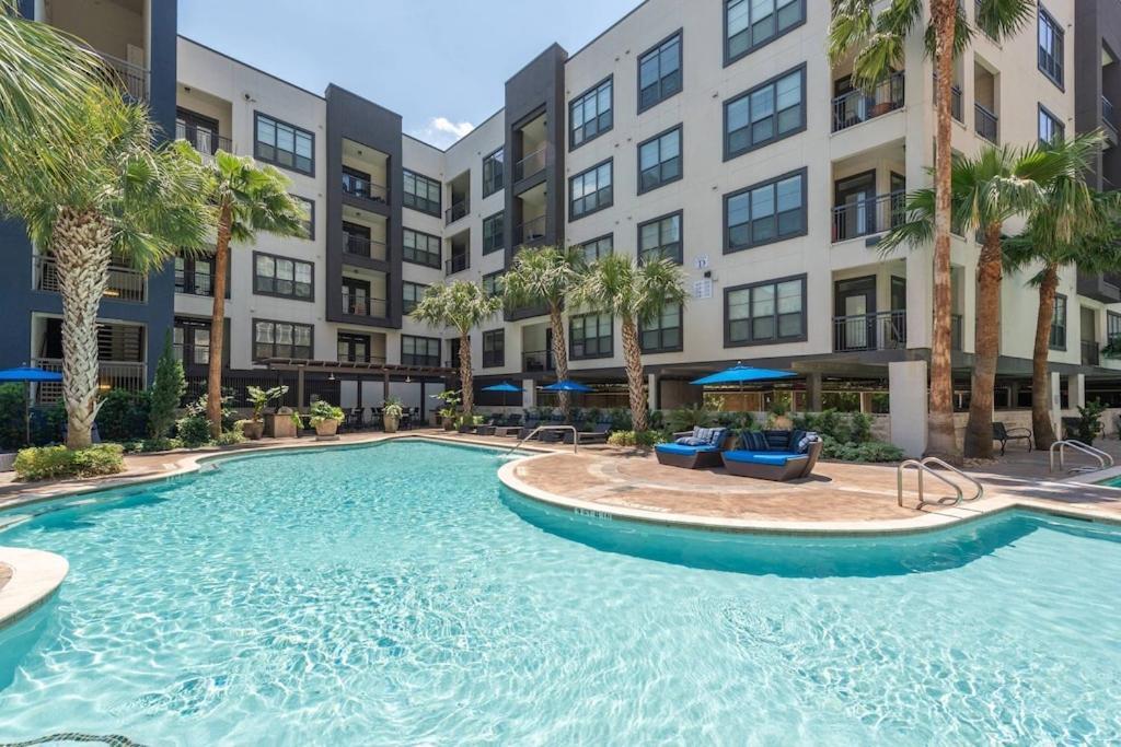 Modern Galleria Apt-Freeparking-Pool-Fast Wifi-Med Ctr Houston Extérieur photo