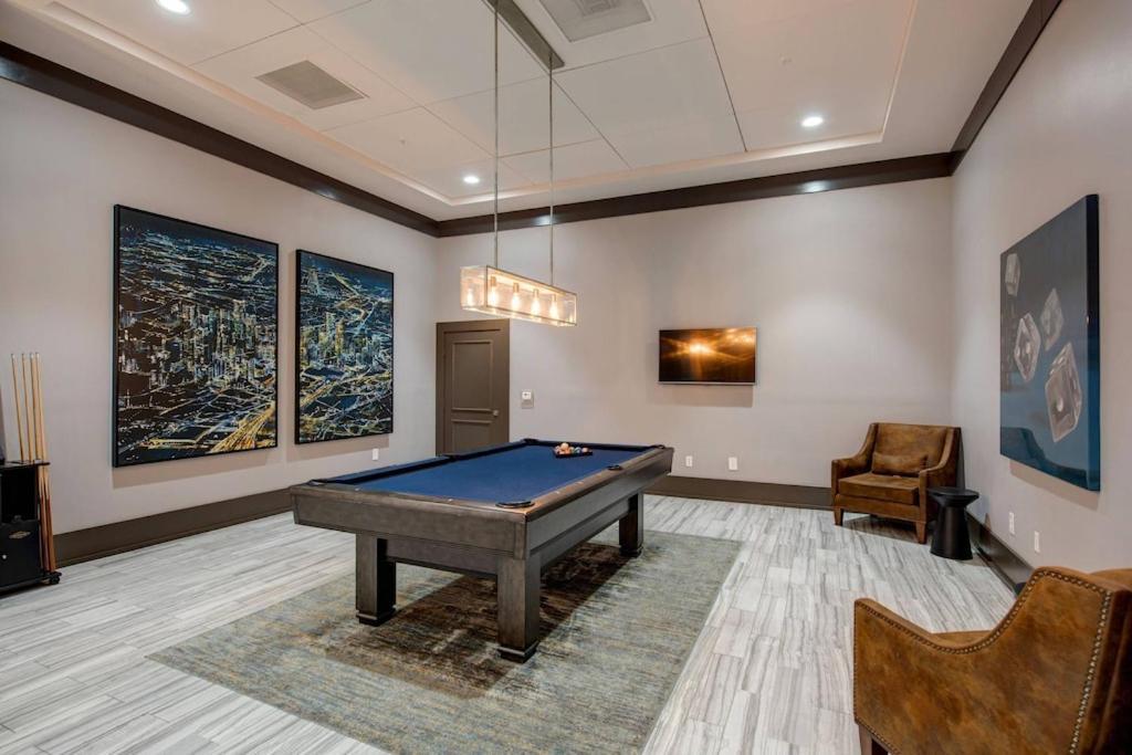 Modern Galleria Apt-Freeparking-Pool-Fast Wifi-Med Ctr Houston Extérieur photo